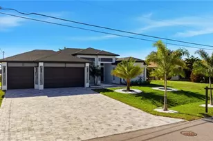 866 SW 18th St, Cape Coral, FL 33991 - Photo 13