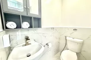 1813 Hancock Bridge Pkwy, Cape Coral, FL 33990 - Photo 33