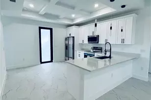 563 Oakshire Ln, Lehigh Acres, FL 33972 - Photo 13