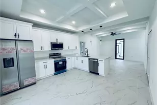 563 Oakshire Ln, Lehigh Acres, FL 33972 - Photo 11