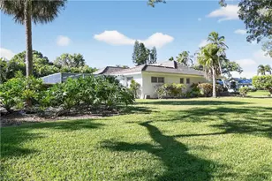 690 Murex Dr, Naples, FL 34102 - Photo 7