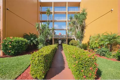 2366 E Mall Dr #519, Fort Myers, FL 33901 - Photo 5