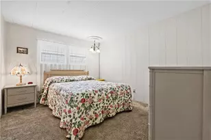 511 Pine Tree Ct, North Fort Myers, FL 33917 - Photo 11