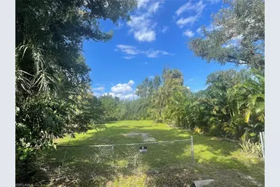 348 Capitol St, North Fort Myers, FL 33903 - Photo 5