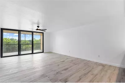 2067 W Lakeview Blvd #8, North Fort Myers, FL 33903 - Photo 5