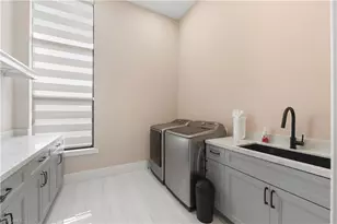 3219 White Blvd, Naples, FL 34117 - Photo 33