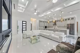 3219 White Blvd, Naples, FL 34117 - Photo 11