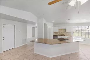 912 Lincoln Ave, Lehigh Acres, FL 33972 - Photo 7