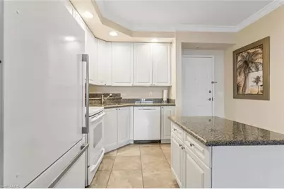 2825 Palm Beach Blvd #203, Fort Myers, FL 33916 - Photo 9