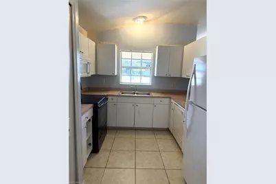 4118 33rd St SW, Lehigh Acres, FL 33976 - Photo 3