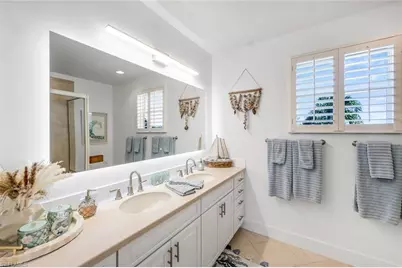 915 Pecten Ct, Sanibel, FL 33957 - Photo 29