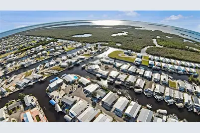 2970 Sloop Ln, Saint James City, FL 33956 - Photo 3