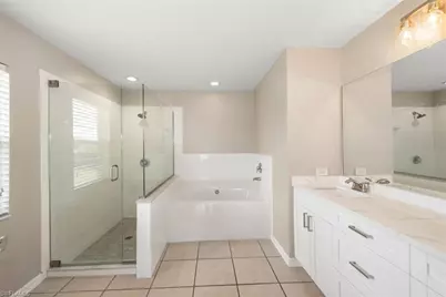424 NW 14th St, Cape Coral, FL 33993 - Photo 21