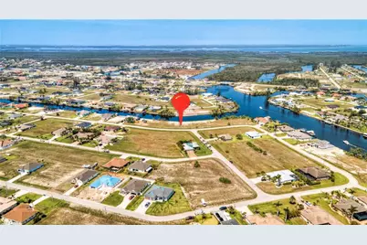 1836 NW 37th Pl, Cape Coral, FL 33993 - Photo 5