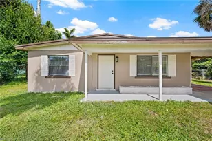 1221 Turner St, Fort Myers, FL 33916 - Photo 1