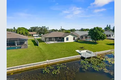 166 SE 20th St, Cape Coral, FL 33990 - Photo 7