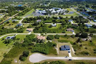 515 Croydon Ave S, Lehigh Acres, FL 33974 - Photo 5