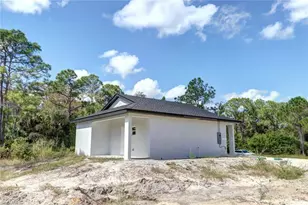 485 Tweed Ct, Lehigh Acres, FL 33972 - Photo 11