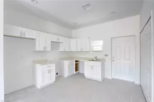 485 Tweed Ct, Lehigh Acres, FL 33972 - Photo 3