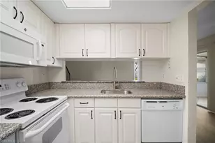 3291 Prince Edward Island Cir, Fort Myers, FL 33907 - Photo 13