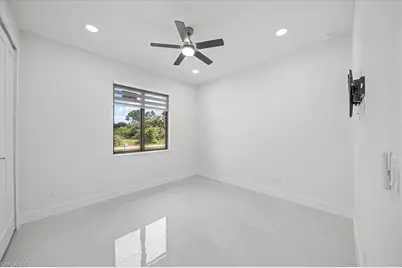 654 Wentworth Dr, Lehigh Acres, FL 33972 - Photo 17