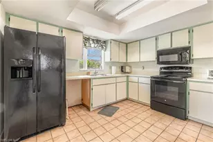 418 SW 46th Terrace, Cape Coral, FL 33914 - Photo 9