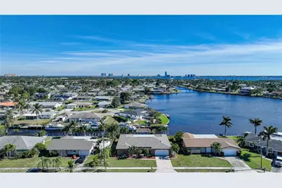 4536 Vinsetta Ave, North Fort Myers, FL 33903 - Photo 31