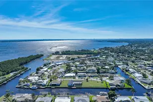 4536 Vinsetta Ave, North Fort Myers, FL 33903 - Photo 35