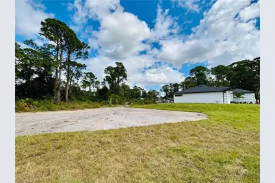 863 Haskell St E, Lehigh Acres, FL 33974 - Photo 45