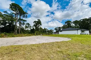 863 Haskell St E, Lehigh Acres, FL 33974 - Photo 45