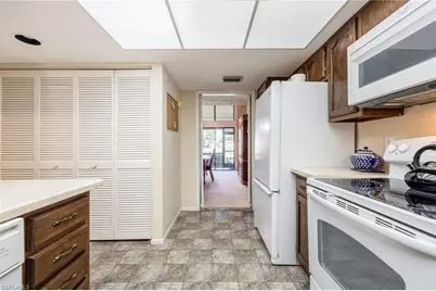 4671 S Landings Dr, Fort Myers, FL 33919 - Photo 9