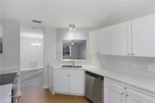 1505 NE 6th Pl, Cape Coral, FL 33909 - Photo 7