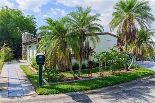 16200 Cathy Ct, Fort Myers, FL 33908 - Photo 21