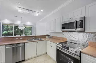 10253 S Silver Palm Dr, Estero, FL 33928 - Photo 7