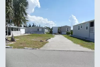 4915 Gulfgate Ln, Saint James City, FL 33956 - Photo 3