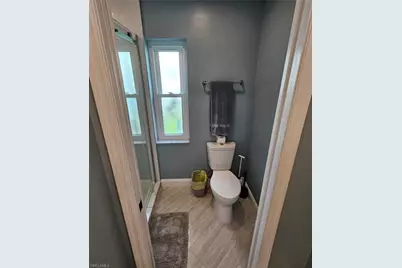 136 SE 5th St, Cape Coral, FL 33990 - Photo 17