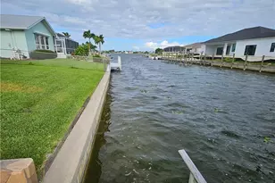 136 SE 5th St, Cape Coral, FL 33990 - Photo 33