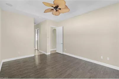 2202 SE 19th Pl, Cape Coral, FL 33990 - Photo 23