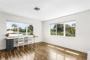 1060 Cooper Dr, Naples, FL 34103 - Photo 21