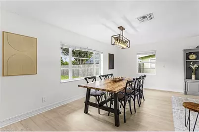 1060 Cooper Dr, Naples, FL 34103 - Photo 7