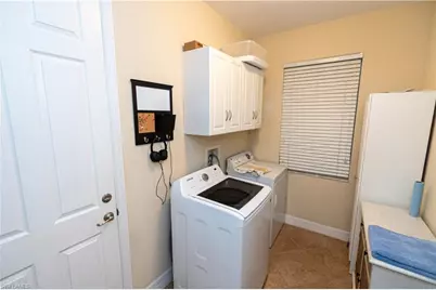 10547 Carolina Willow Dr, Fort Myers, FL 33913 - Photo 9