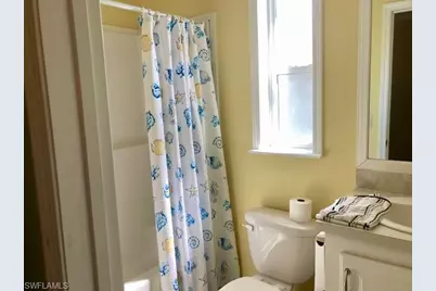 325 Shoreland Dr E, Fort Myers, FL 33905 - Photo 11