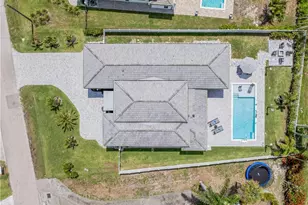 1324 Longwood Dr, Fort Myers, FL 33919 - Photo 5