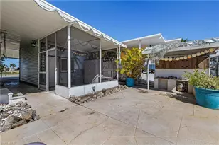 2592 York Rd, Saint James City, FL 33956 - Photo 3