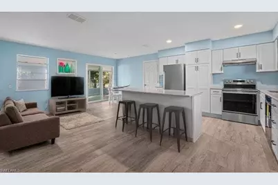 2504 Bayshore Dr, Matlacha, FL 33993 - Photo 5