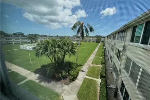 8101 11th N St N, Saint Petersburg, FL 33702 - Photo 43