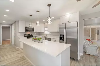 11170 Bayside Ln, Fort Myers Beach, FL 33931 - Photo 7