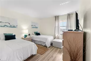 13288 White Marsh Ln, Fort Myers, FL 33912 - Photo 29