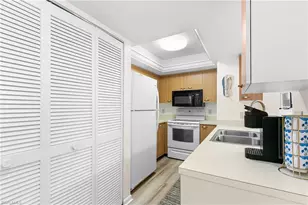 13288 White Marsh Ln, Fort Myers, FL 33912 - Photo 17