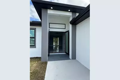 569 Bourse Cir, Lehigh Acres, FL 33974 - Photo 3